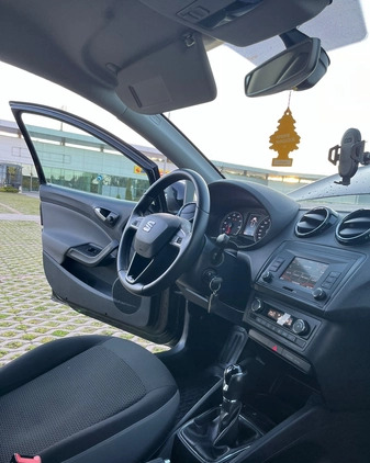 Seat Ibiza cena 30000 przebieg: 186598, rok produkcji 2016 z Szamocin małe 172